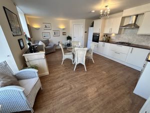 Photo 7- click for photo gallery